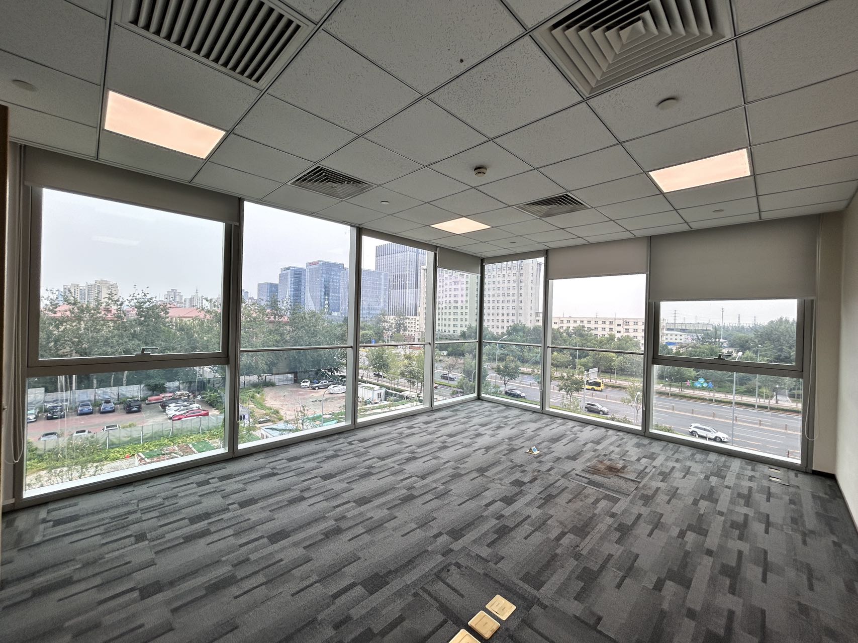 石景山中海大厦360㎡房源照片
